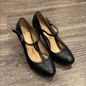 Antonio Melani black heels!